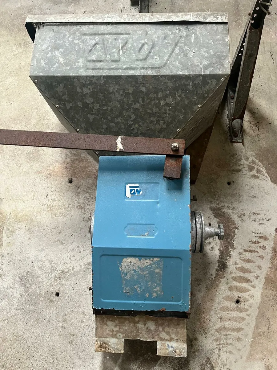 Feed auger, orby feeders - Image 1