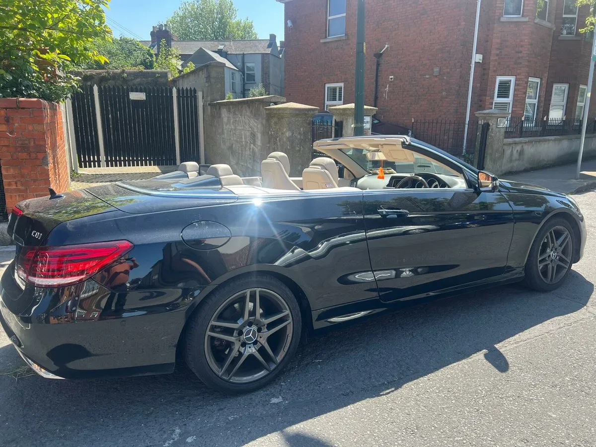 Mercedes  E220 Convertible - Image 1