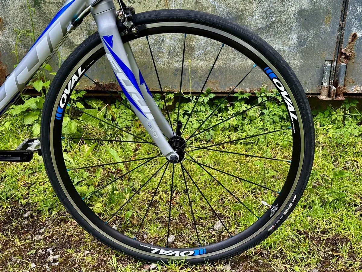 Road Bike - Image 3