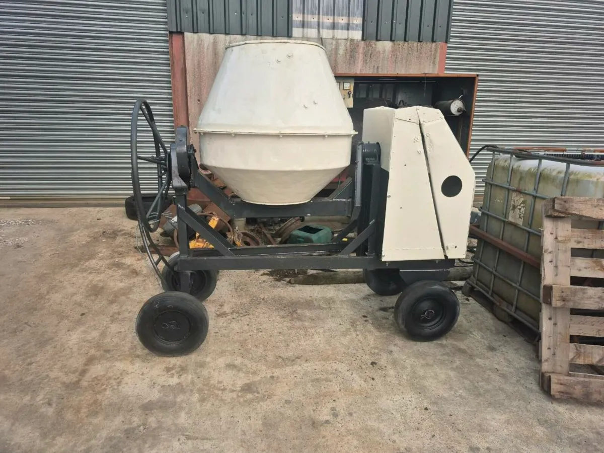 Benford and winget mixers - Image 1