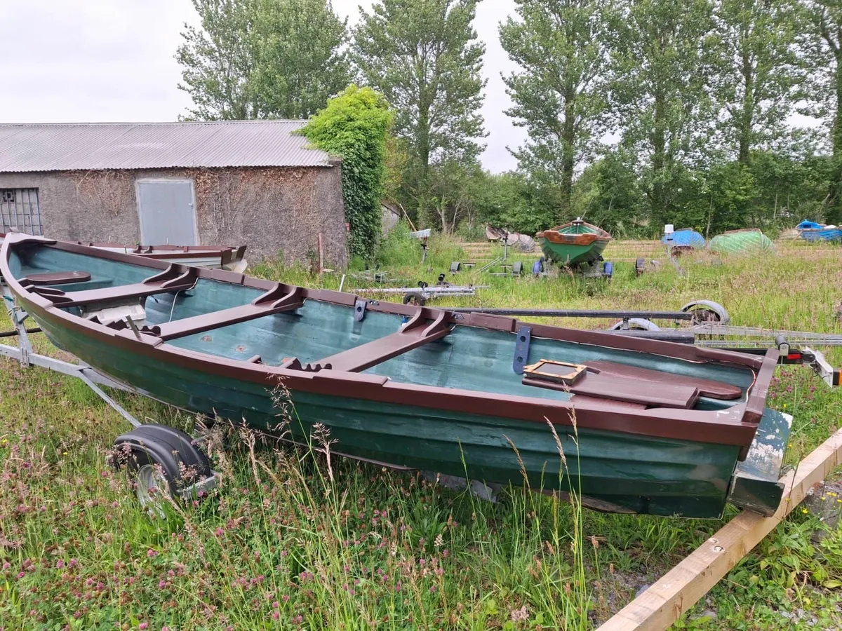 Lake Boat For Sale - Image 3