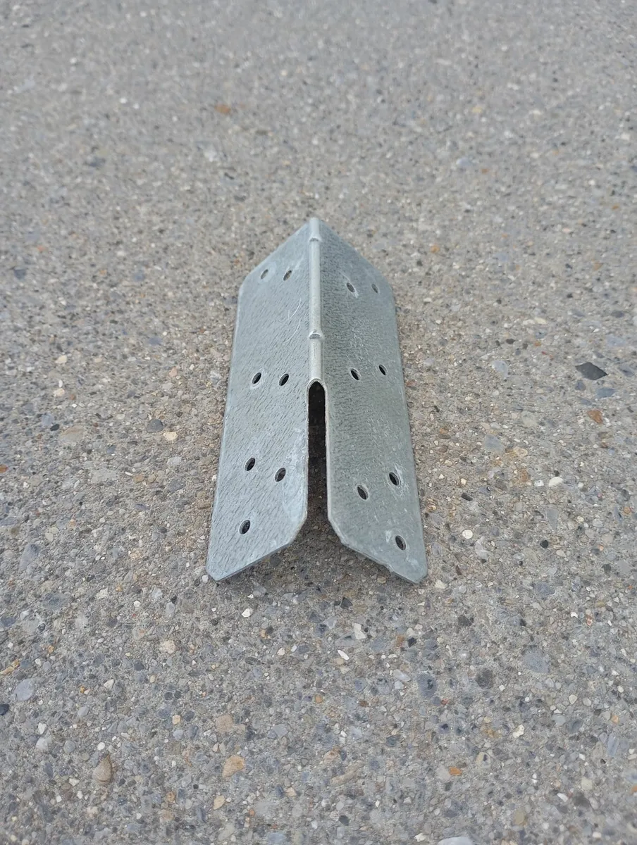 Angle Brackets - Image 4