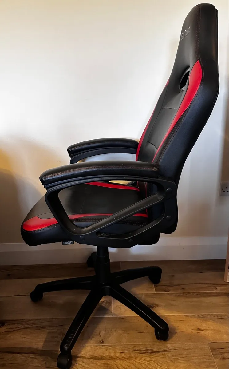 Swivel Chair - Image 2