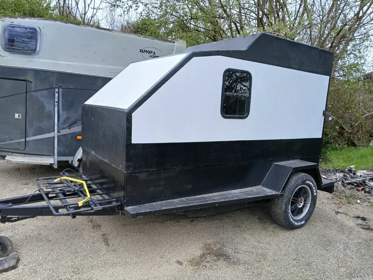 Caravans - Image 1