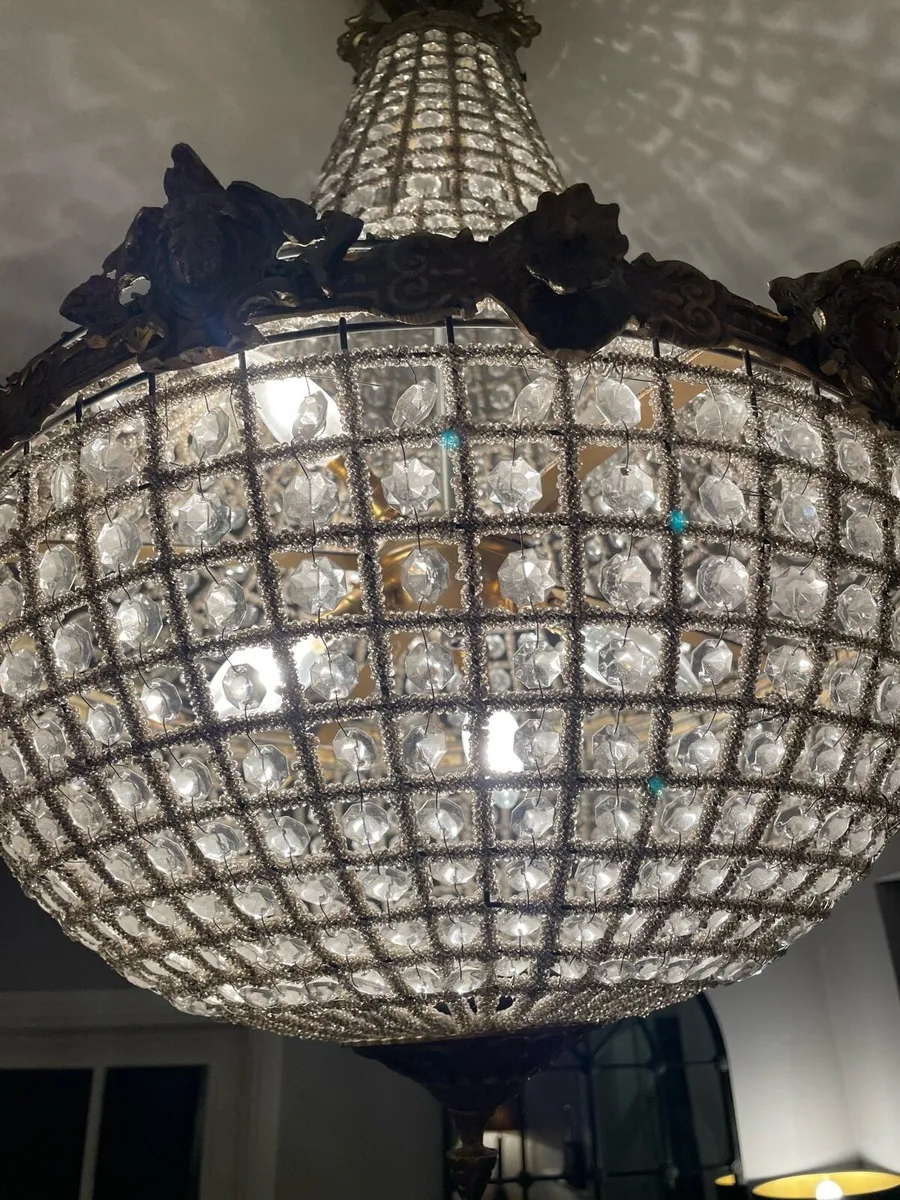Magnificent antique chandelier - Image 2