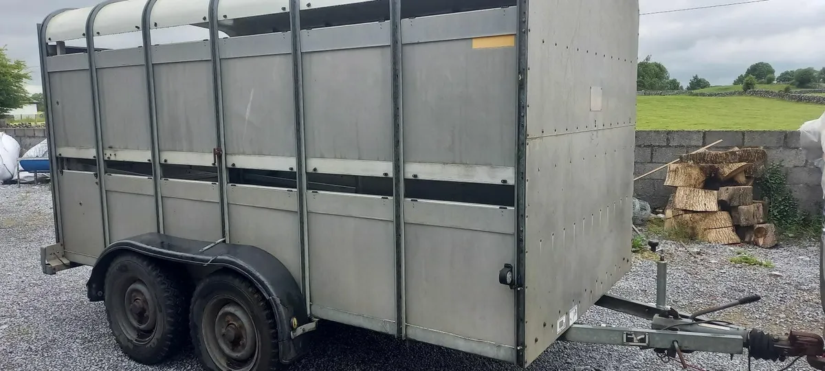 Livestock trailer - Image 1
