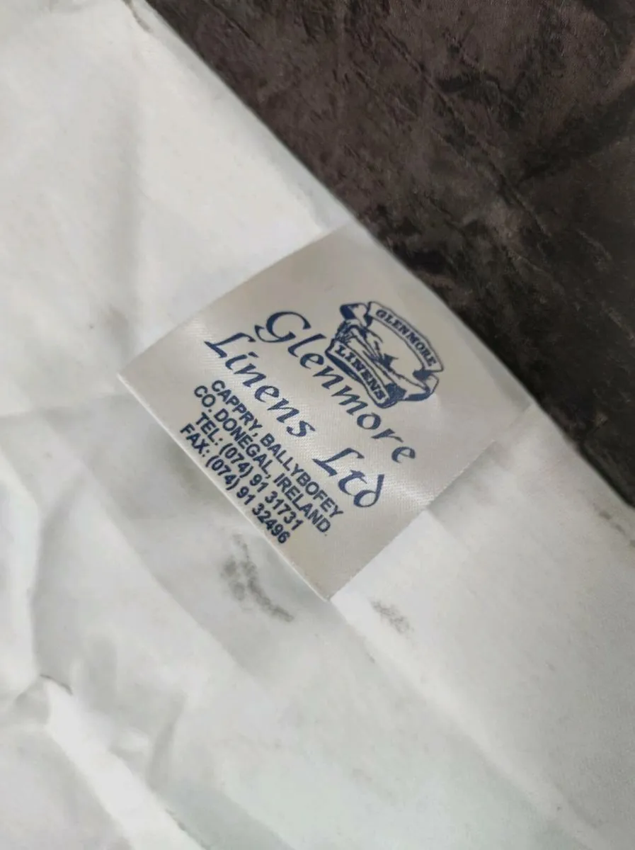 Black out curtains - Image 1