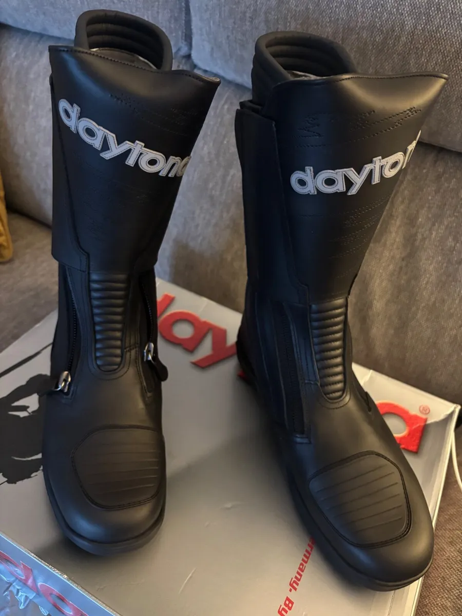 Motorbike Daytona Gore-tex boots - Image 1
