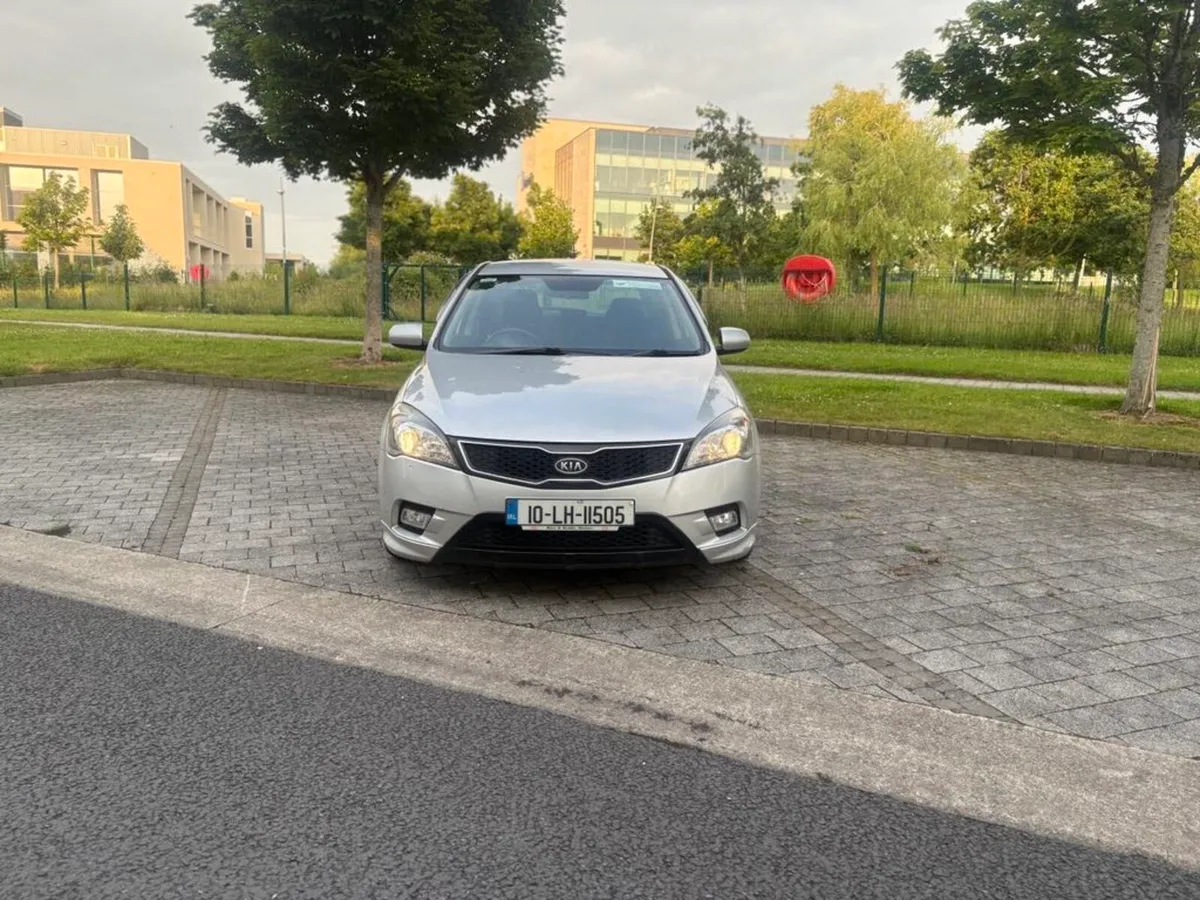 2010 Kia ceed 1.6 diesel nct 11/25 tax 06/25 - Image 2