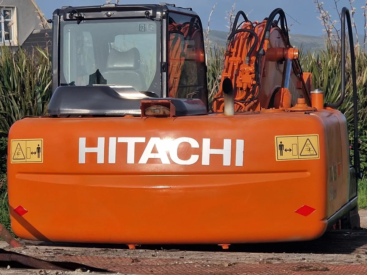 Hitachi zaxis 130 - Image 1