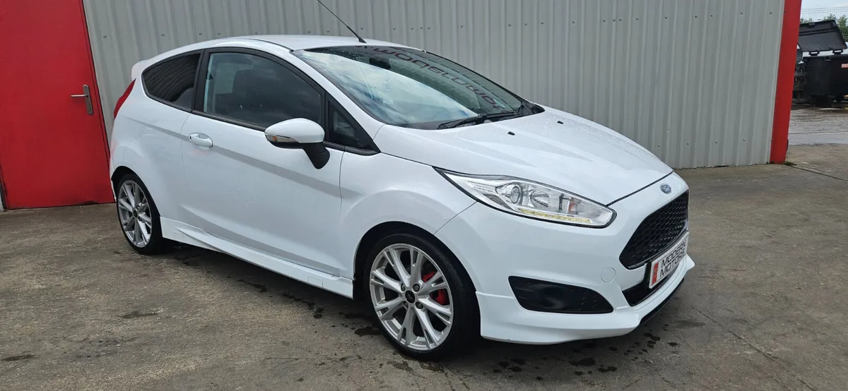 Ford Fiesta zetec s 1.0 ecoboost 125bhp - Image 3