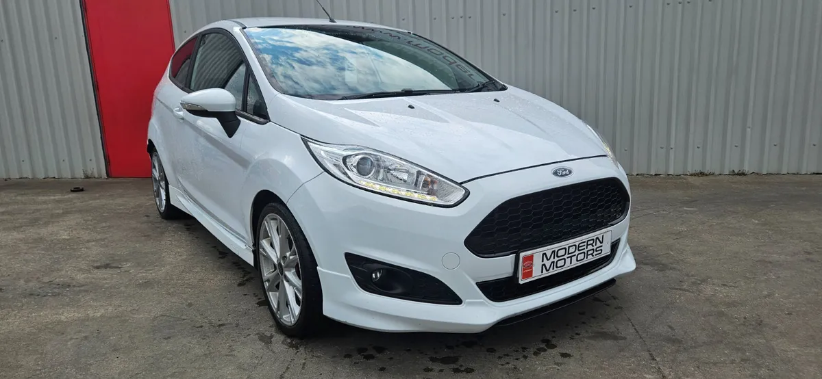 Ford Fiesta zetec s 1.0 ecoboost 125bhp - Image 4