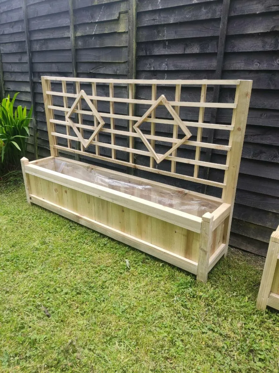 Trellis Planter - Image 2