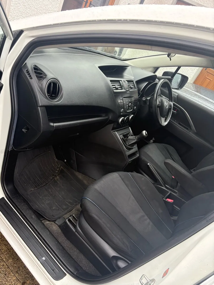 Mazda5 - Image 2