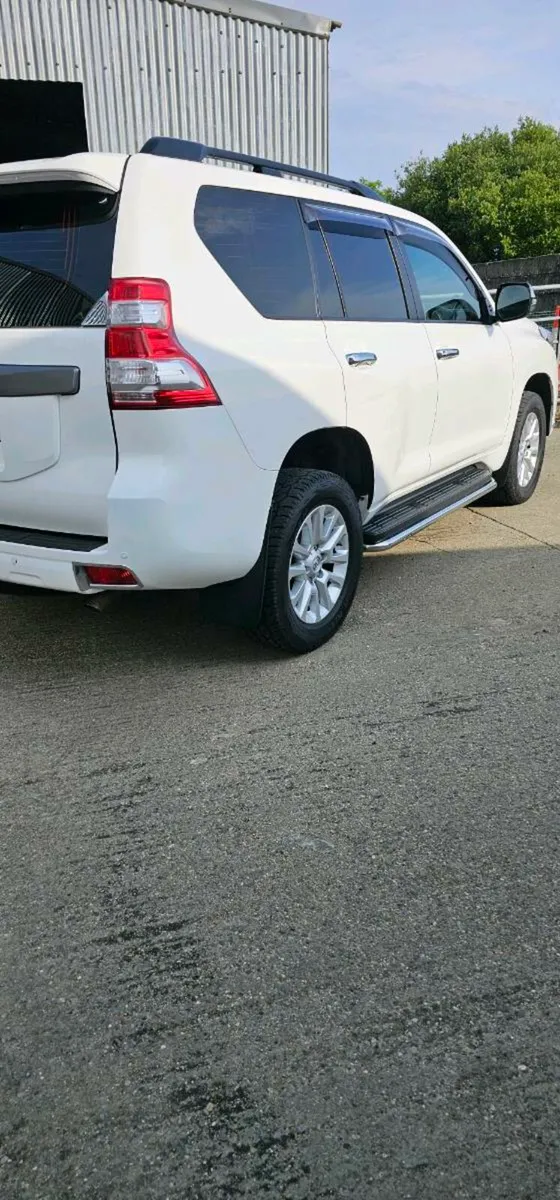 2017 Toyota Land Cruiser - Image 2