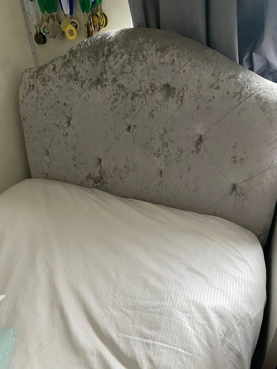 Single Bed - Image 3