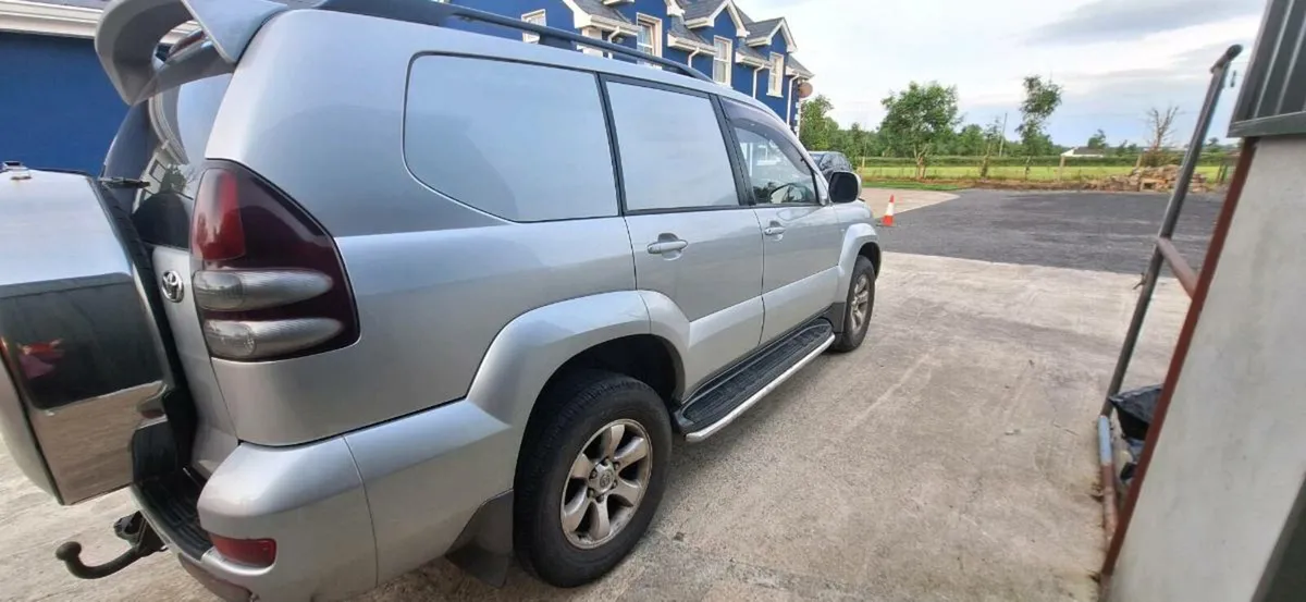 Toyota Landcruiser - Image 3