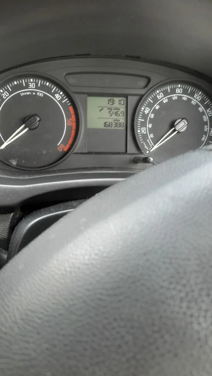 Skoda fabia 1.4 Diesel 2008 - Image 2