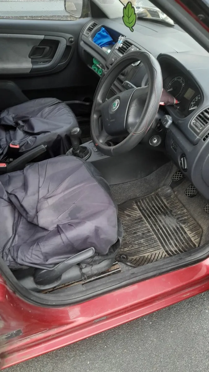 Skoda fabia 1.4 Diesel 2008 - Image 4