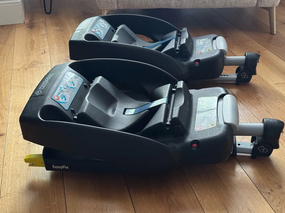 2x Maxi-Cosi EasyFix ISOFIX base for CabrioFix - Image 2
