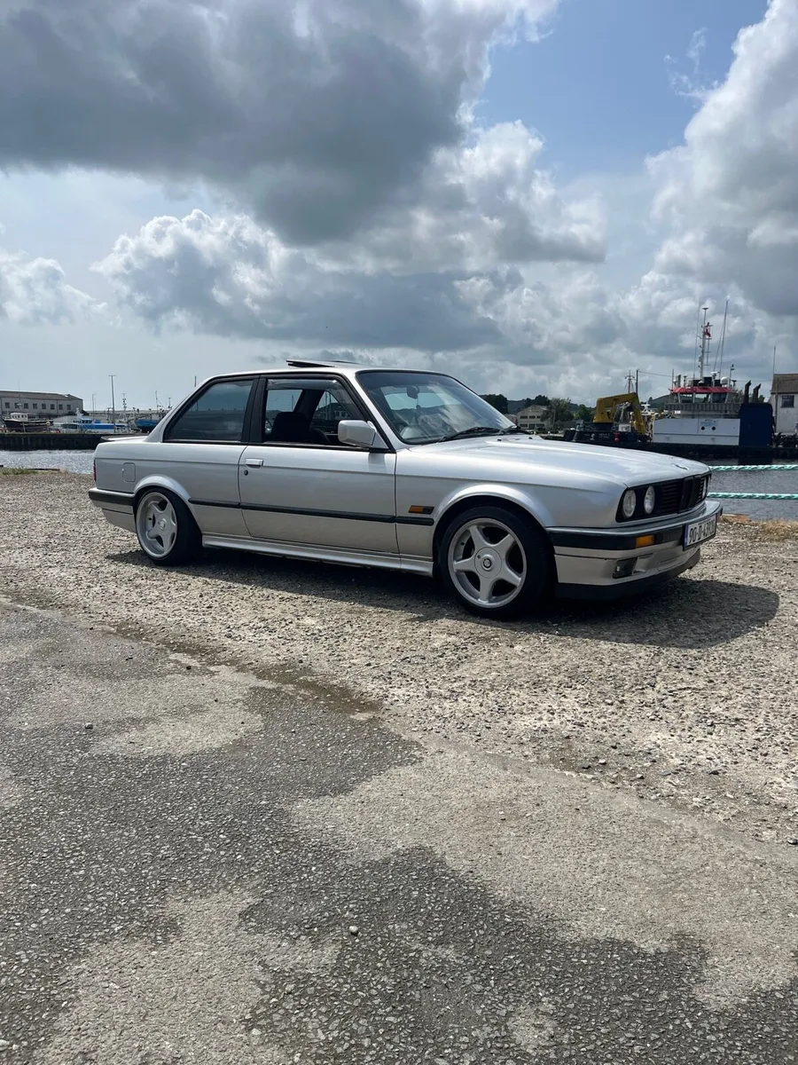 BMW E30 Coupe 316 - Image 2