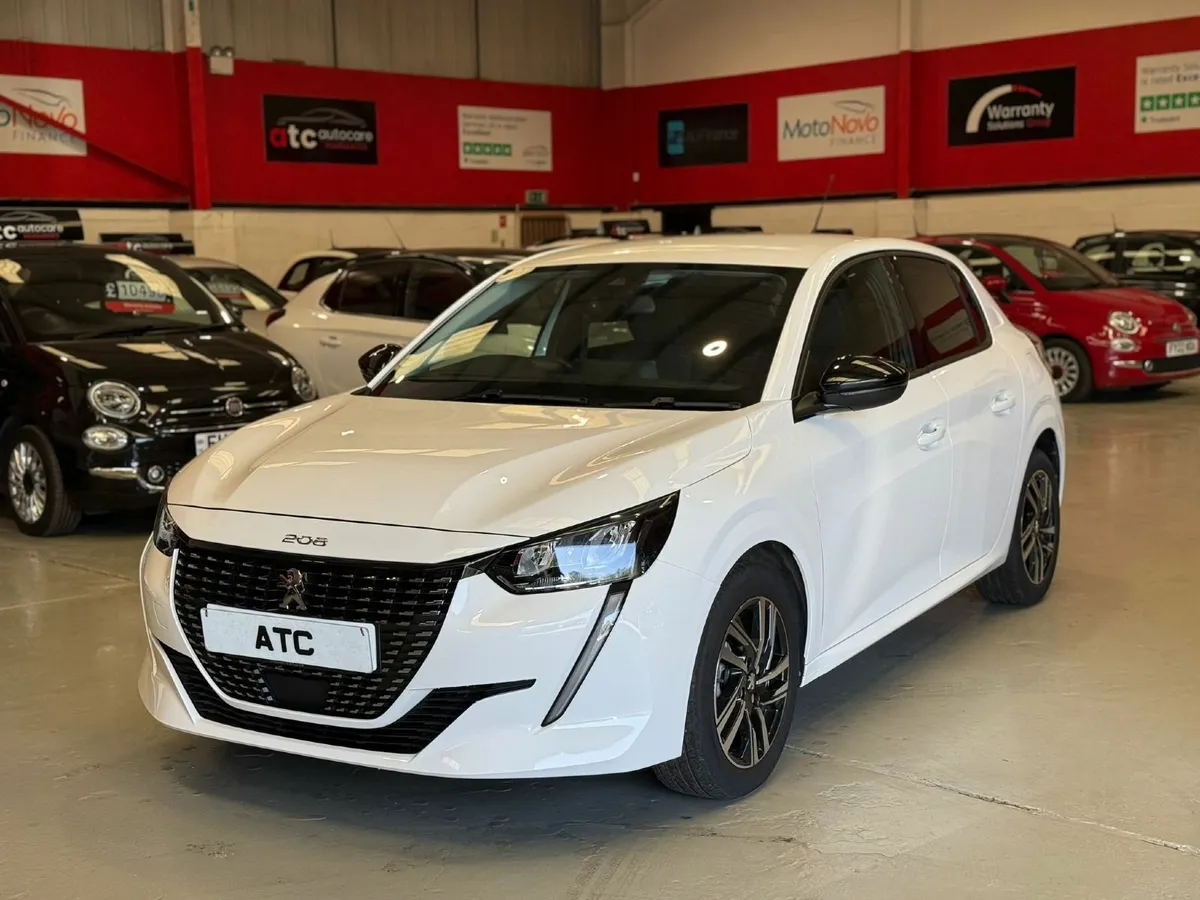 2023 Peugeot 208 1.2  Allure Premium Plus - Auto - Image 3