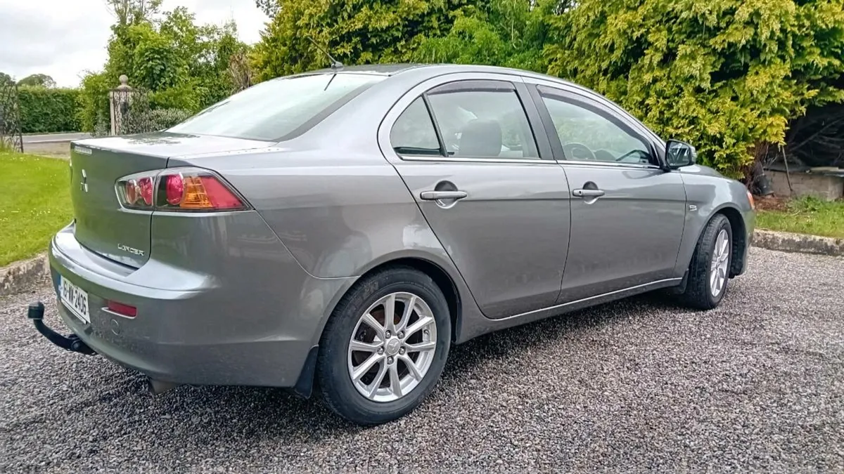 2016 Mitsubishi Lancer - Image 3