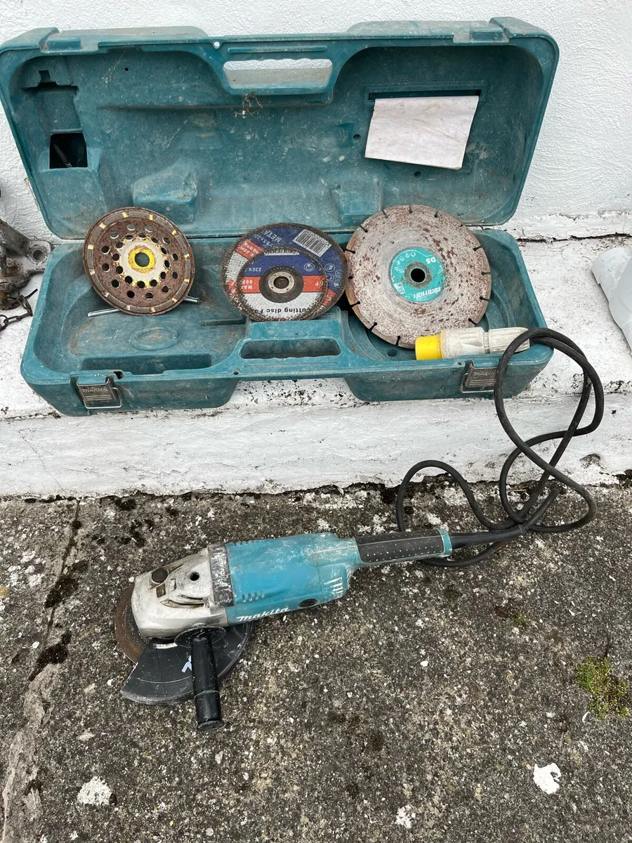 Makita 9” grinder 110v - Image 2