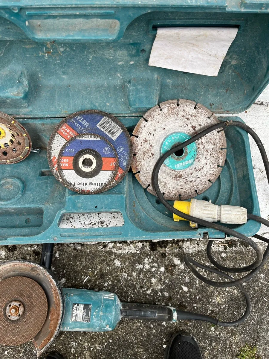 Makita 9” grinder 110v - Image 3