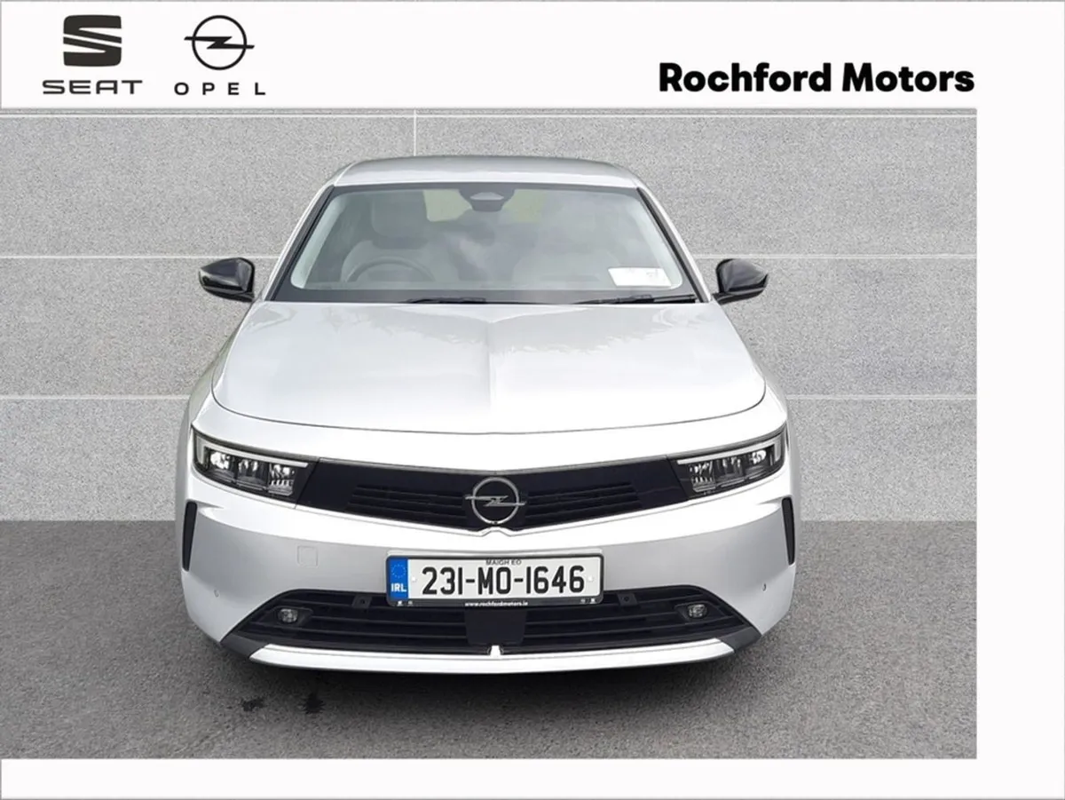 Opel Astra 5 DR Hatch SC 1.2i 110PS Petrol - Image 2