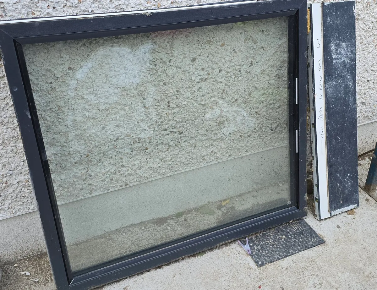 Triple glazed window - Image 1