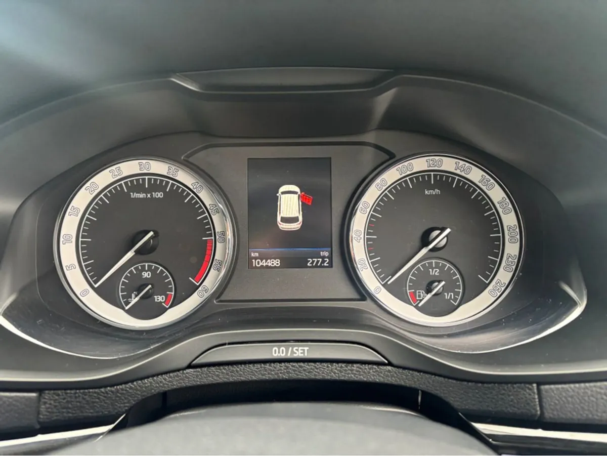 Skoda Karoq Sport 1.6 TDI 115HP DSG 4DR Auto - Image 4