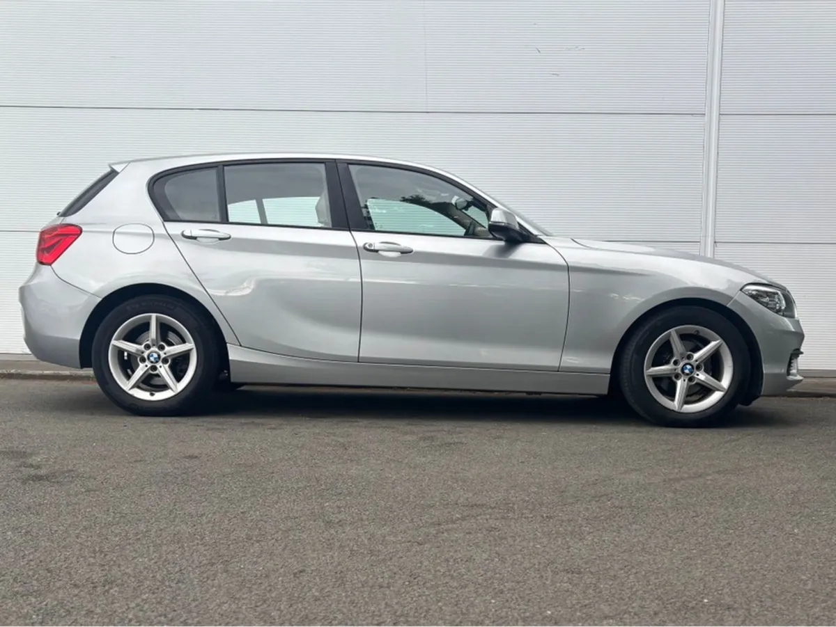 BMW 1 Series 118I Za1h 4DR Auto SE - Image 4