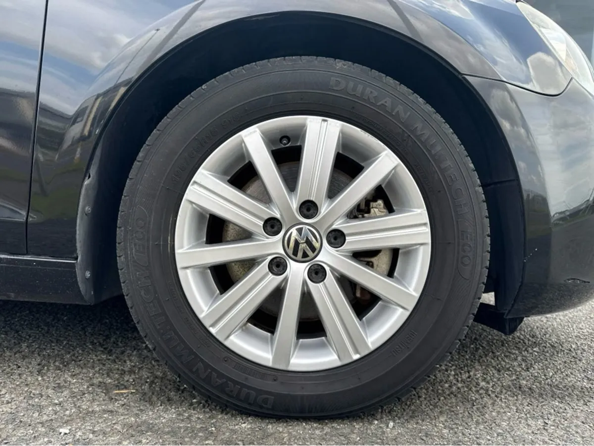 Volkswagen Golf 1.2l Petrol Automatic - Image 4