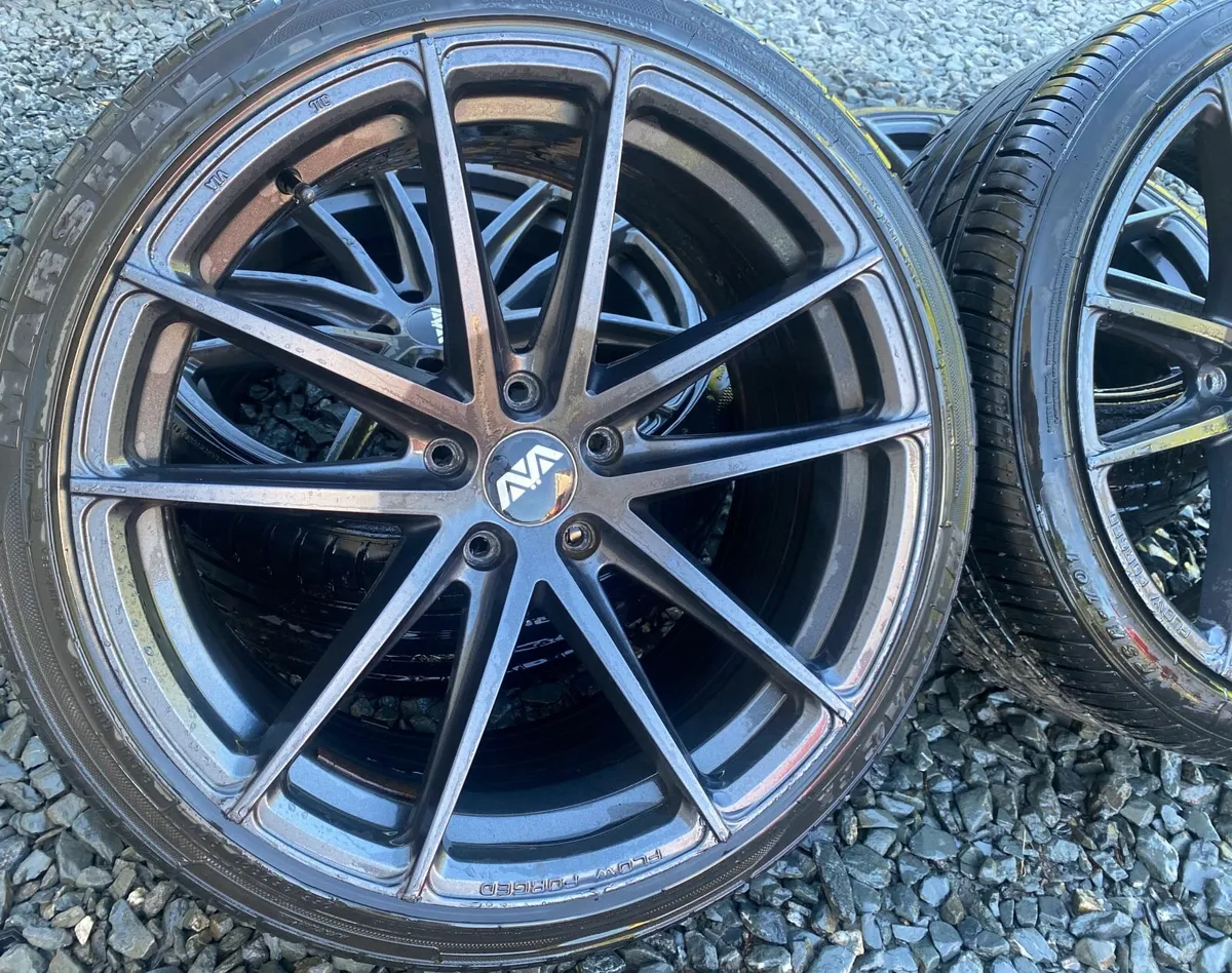5x120 BMW 20inch Alloys • AVA • Staggered - Image 3