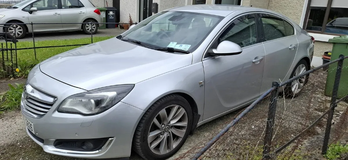 Vauxhall Insignia 2014 - Image 2