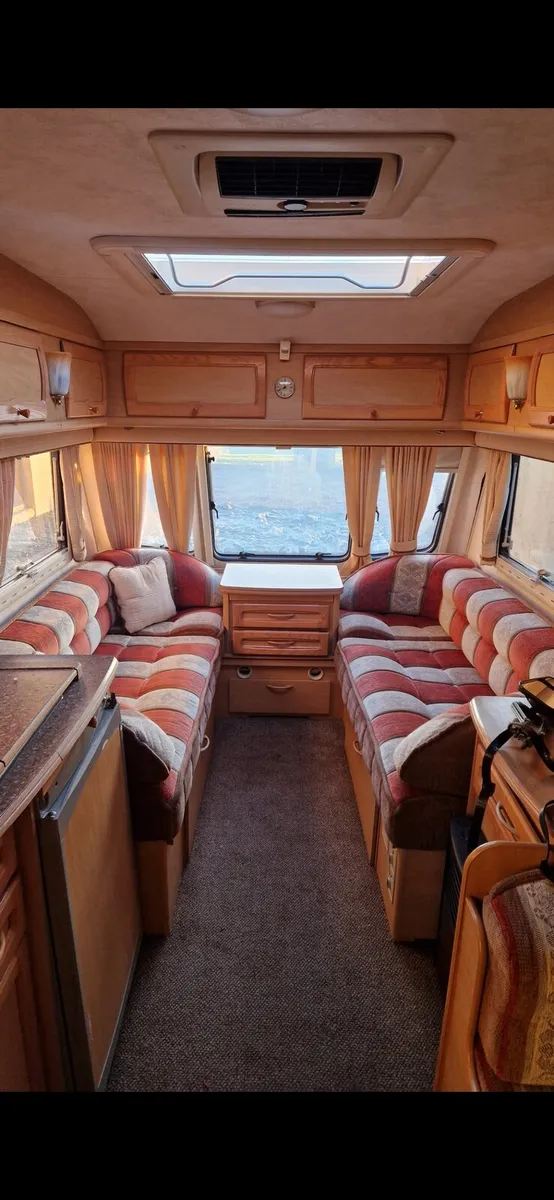 Caravan - Image 4