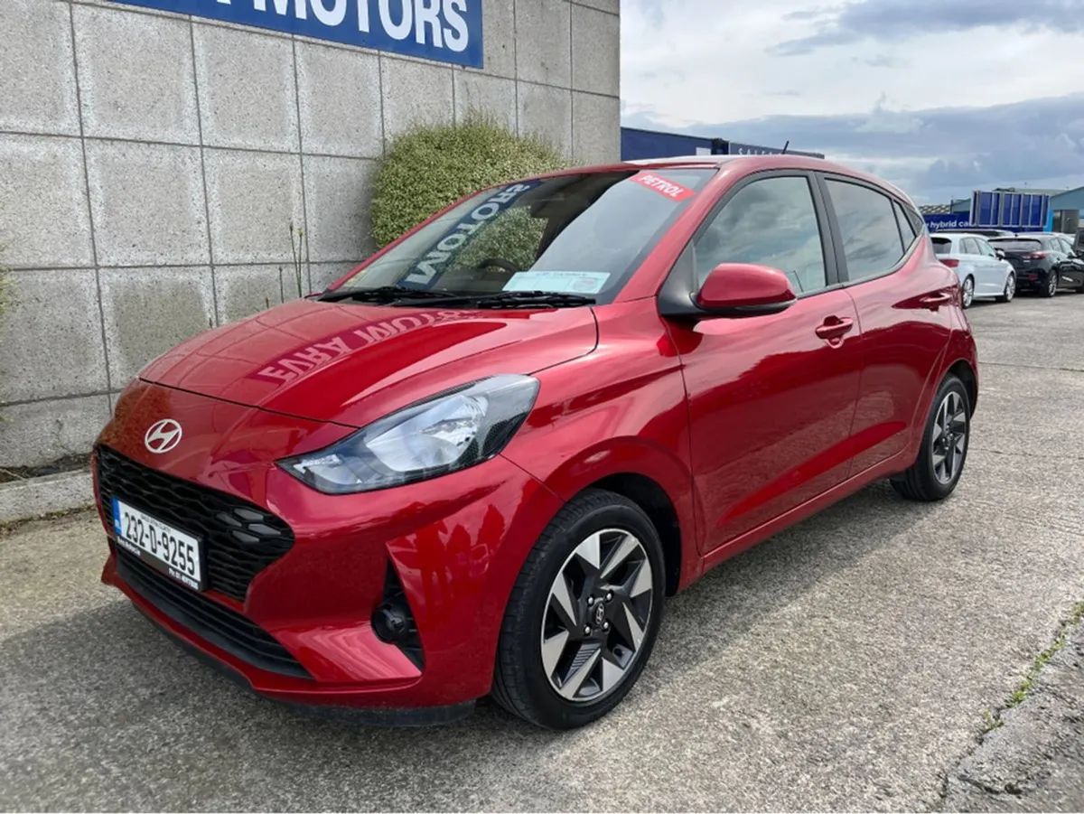 Hyundai i10 Deluxe Plus 1.0 Petrol //high Spec//r - Image 4