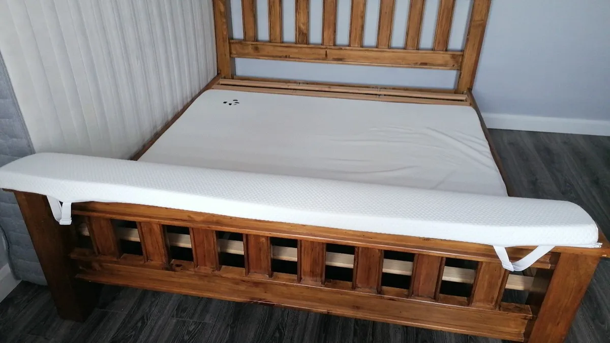 Superking Solid oak bed - Image 3