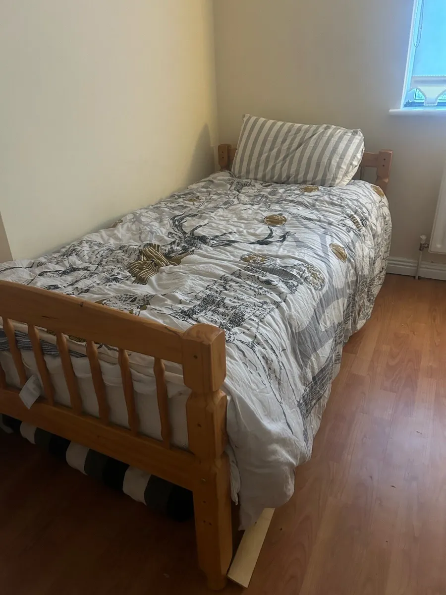 2 beds for SALE - Image 3