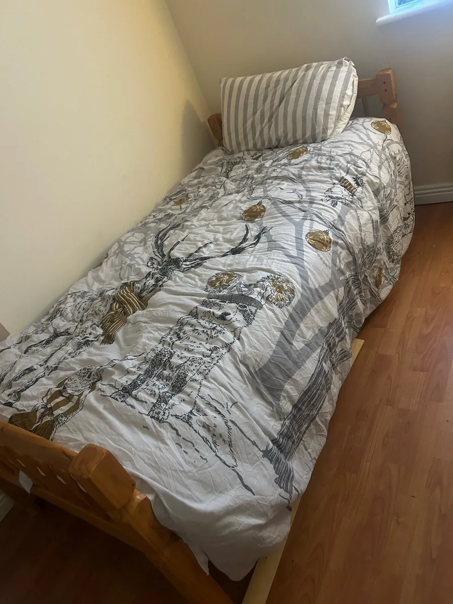 2 beds for SALE - Image 4