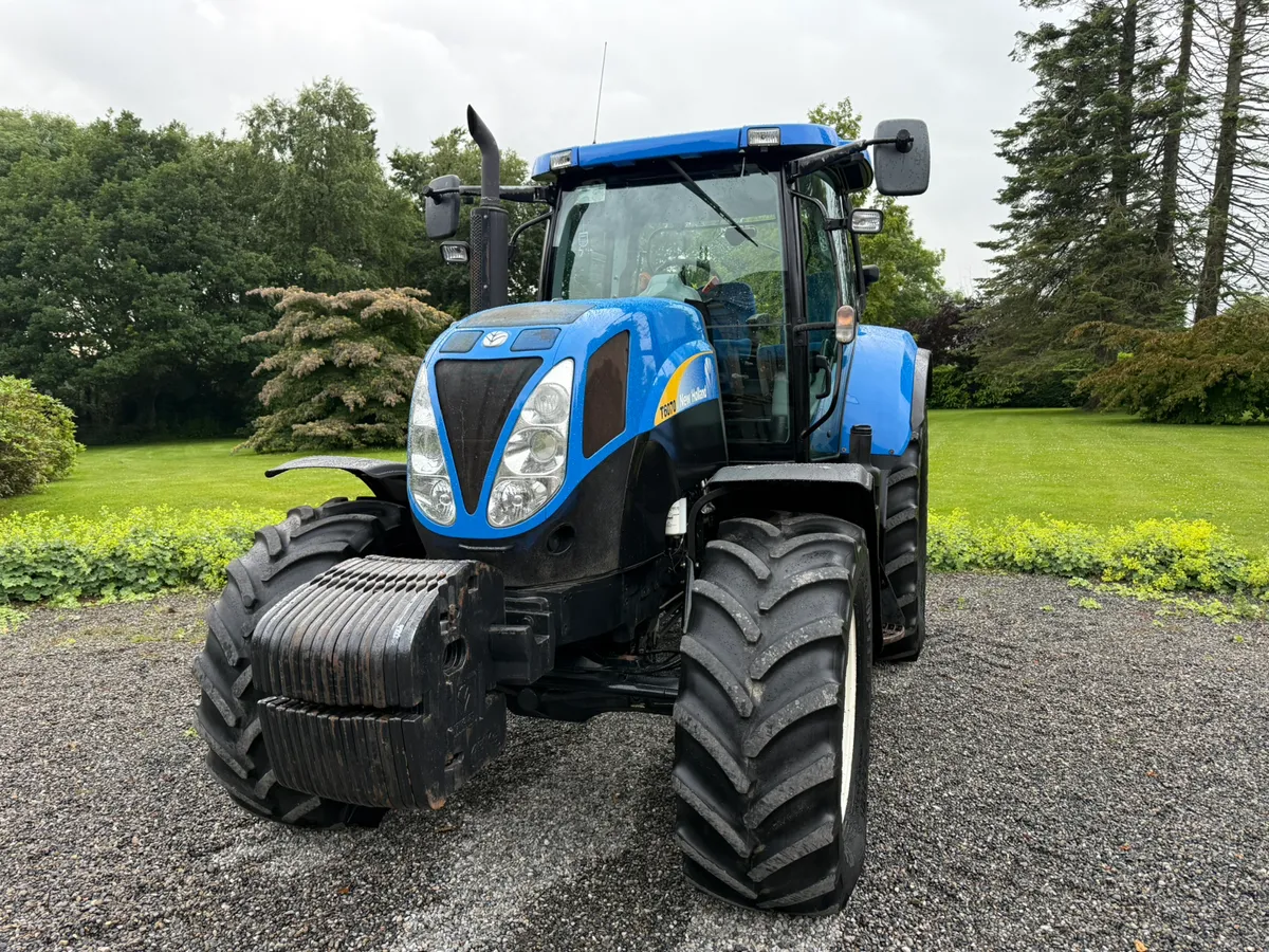 2011 New Holland T6070 R/C **3500 hours** €58950 - Image 3