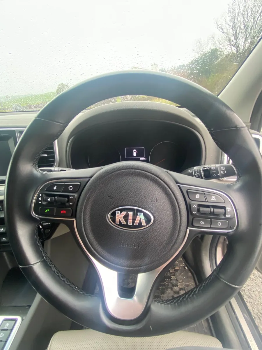 Kia Sportage 2018 - Image 2