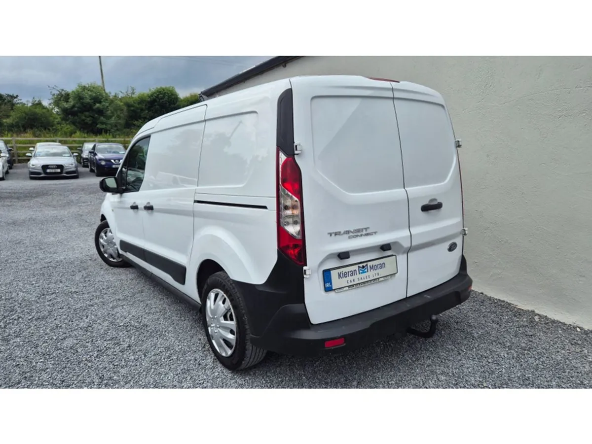 Ford Transit Connect LWB 3 Seat 3DR - Image 3