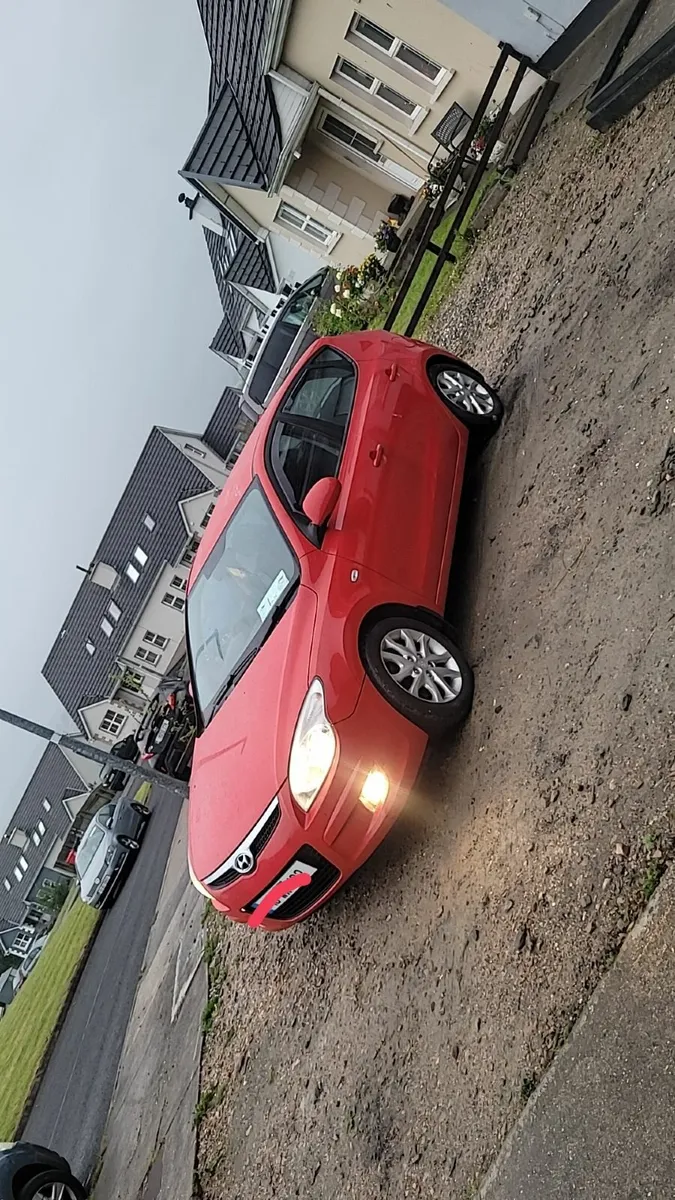 Hyundai i30 2010 - Image 1