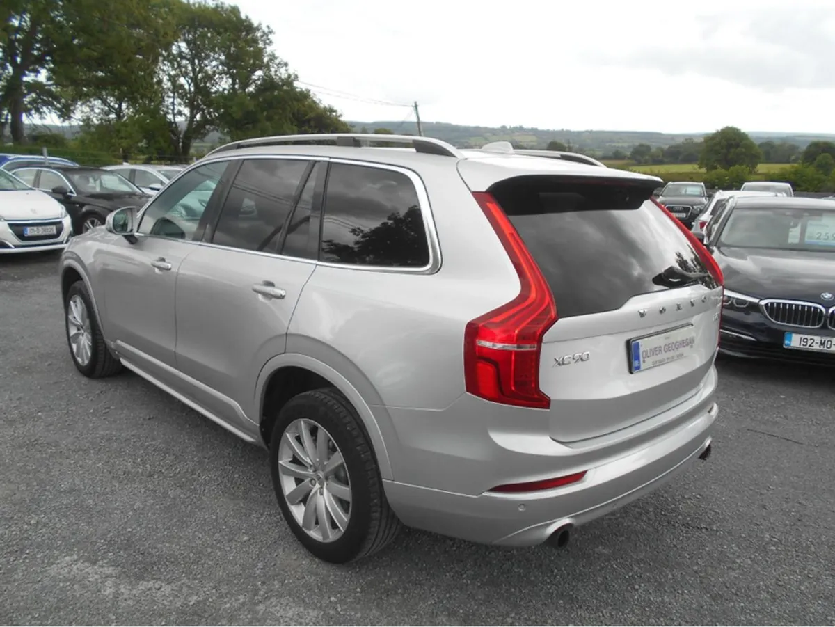 Volvo XC90 D5 Momentum PRO P/P Auto - Image 4
