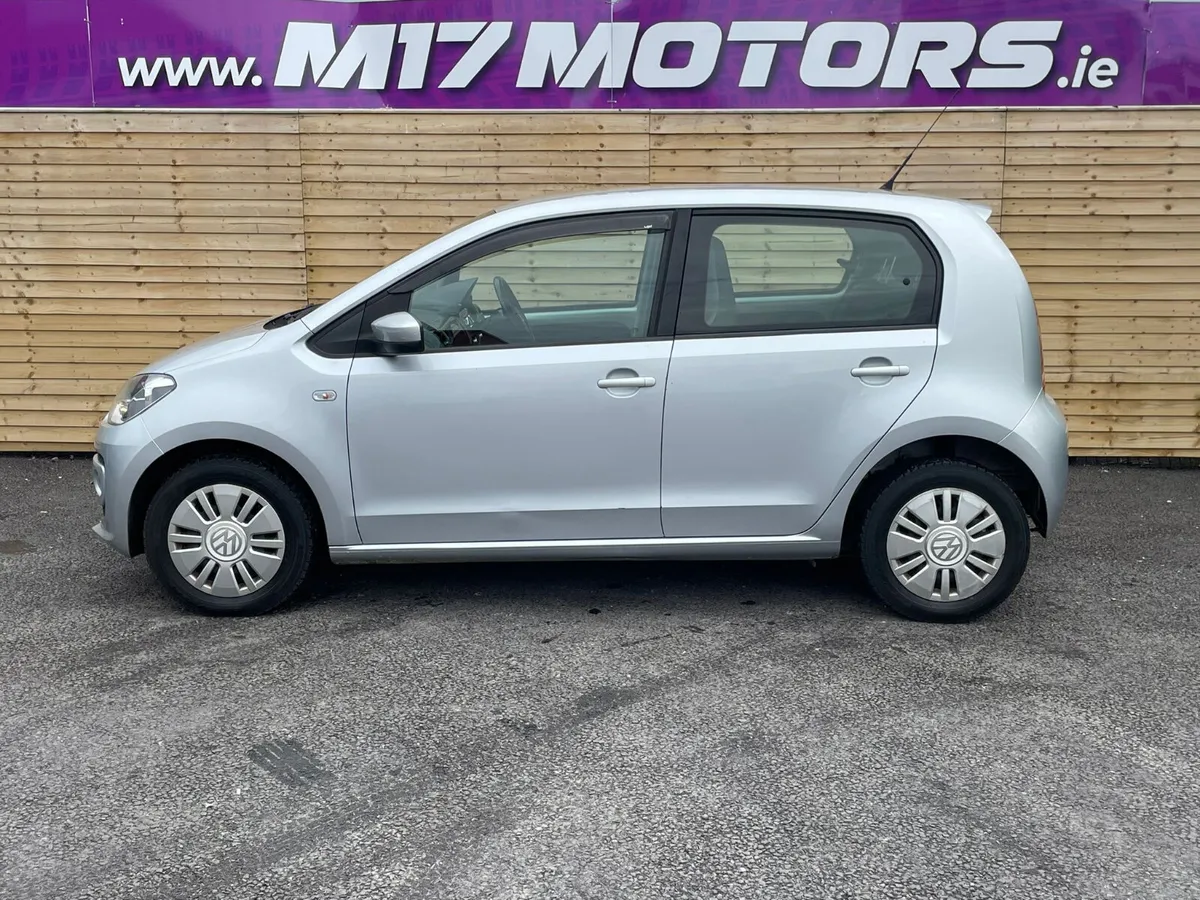 VW UP 1.0 PETROL AUTO 65KMS - Image 3
