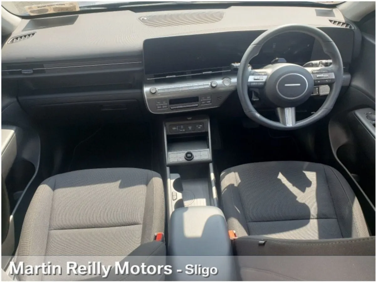 Hyundai Kona Signature Hybrid - Image 2