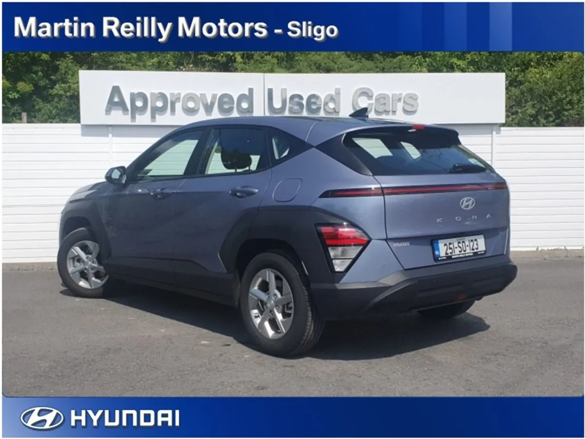 Hyundai Kona Signature Hybrid - Image 3