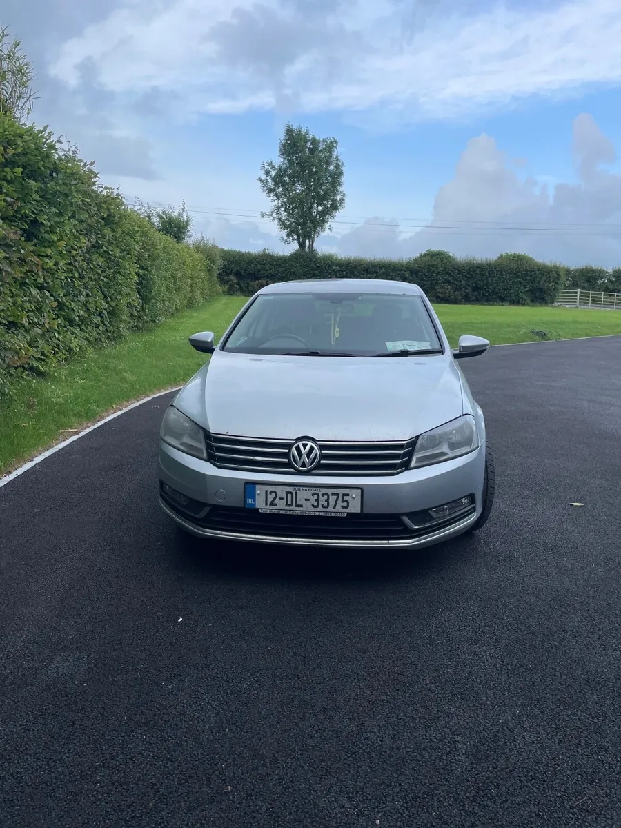 Volkswagen Passat 2012 - Image 3